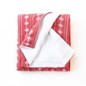 Well Dressed wolfs Wildling coral towel NWT